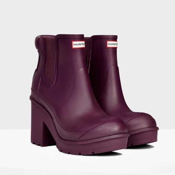 Hunter Shoes - HUNTER rubber heeled chelsea rain boots Sz 8